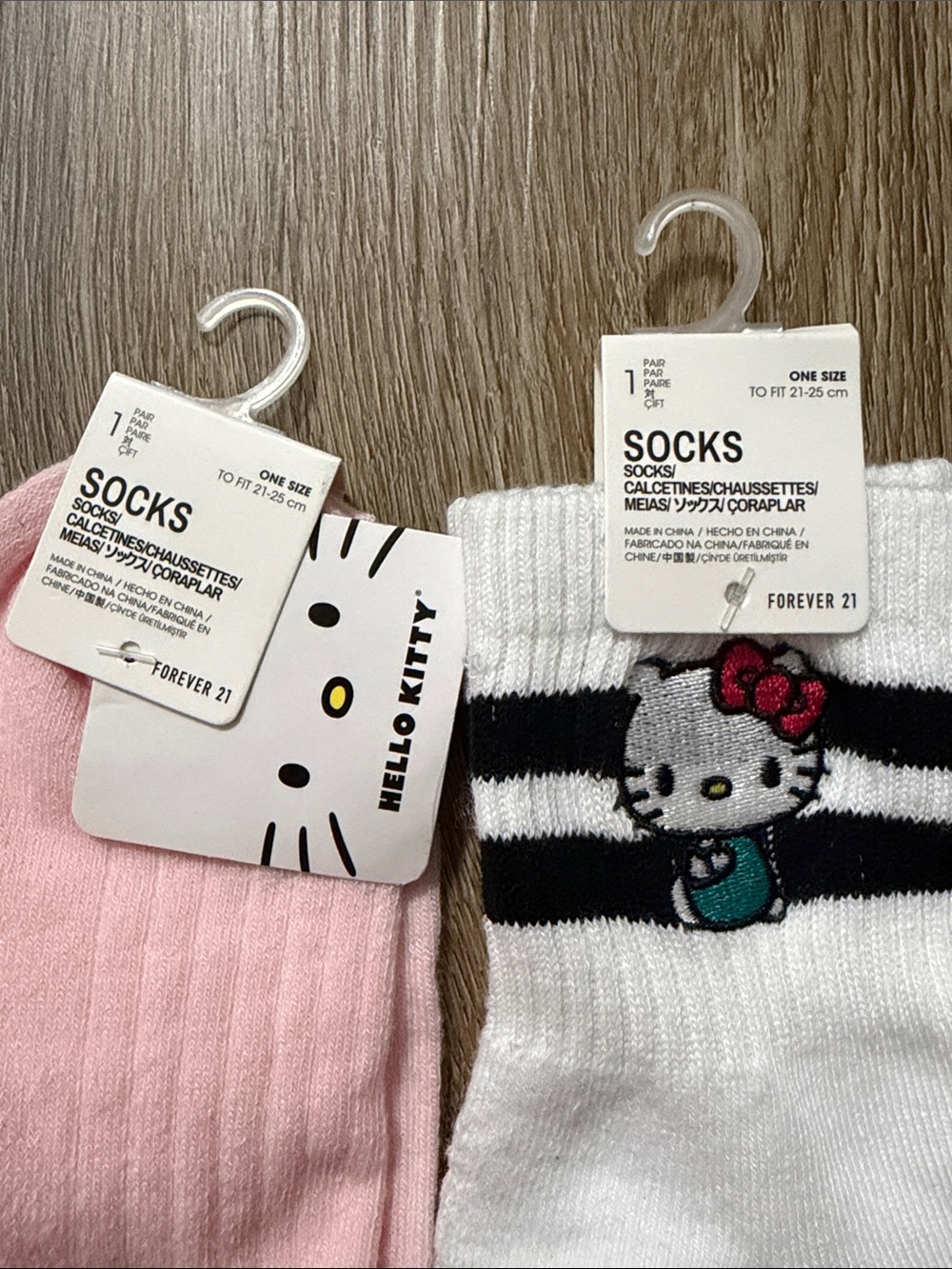 Hello Kitty Pink & White Ruffle and Stripe Kids Socks Set - Picture 3 of 3